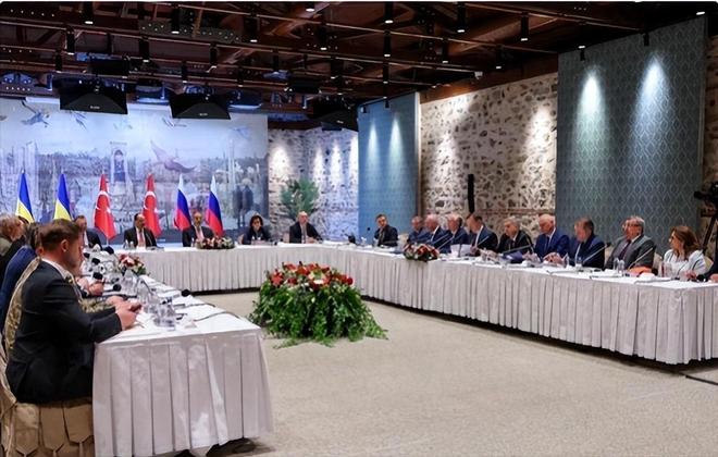 乌军突袭俄四大基地欧盟态度反转引热议德外长称俄不可击败(图2)