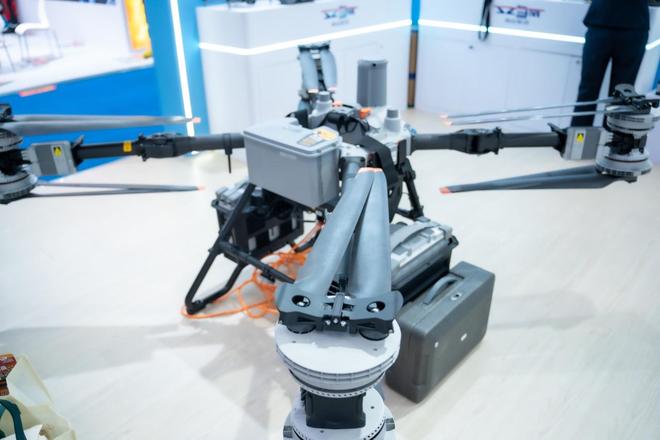 “低空+应急”深BWIN圳应急展南山“低空黑科技”守护城市安全(图2)