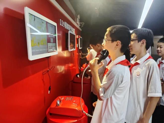 天山初中学子解锁这些“硬核”技能……(图1)