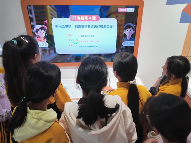 必赢中国随州市消防科普教育基地揭牌！500余名师生沉浸式学消防(图5)