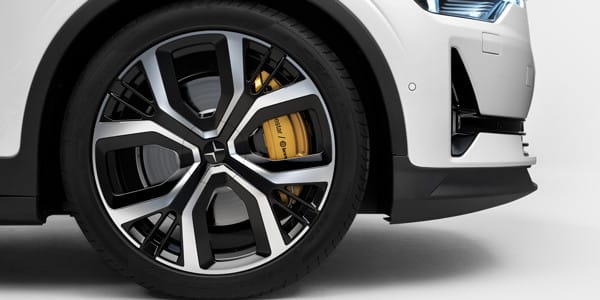 2026款零跑C16搭载800V高压平台续航630公里配备FSD可变阻尼减振、LMC爆胎稳定系统舒适性与智能化升级显著提升驾乘体验与续航便利性。(图1)