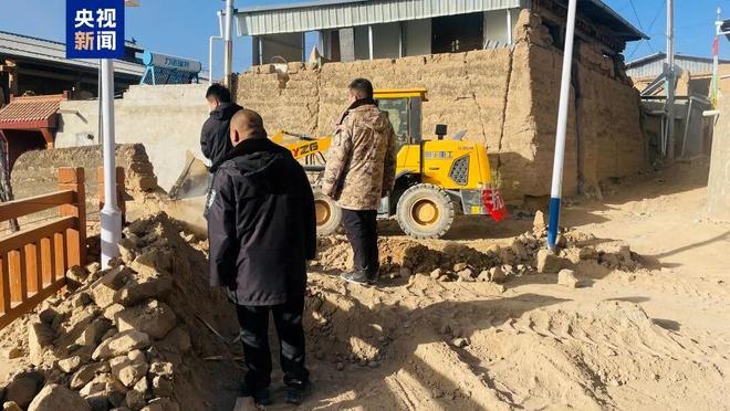 必赢网址甘肃迭部县55级地震受损供暖管网已开始注水当地已清理塌方落石31处11座隧道无明显裂缝184座桥梁无垮塌中断(图2)