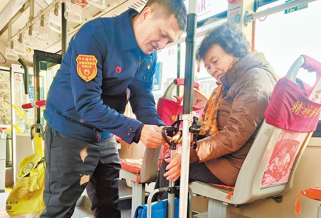 必赢网址早读 直降8℃！大雾预警！鞠萍姐姐要退休啦！多品牌下架联名产品！吃娃娃菜中毒夫妻被抓！(图13)