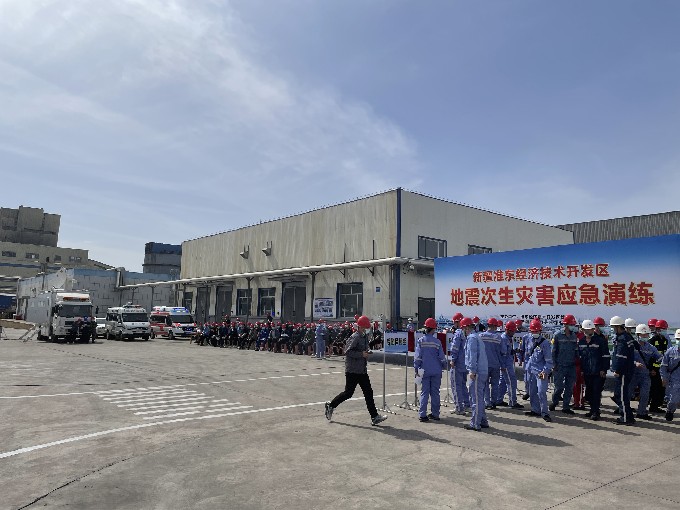 中国矿大（北京）内蒙古研究院成功研发“单北斗”高精度监测设备(图1)
